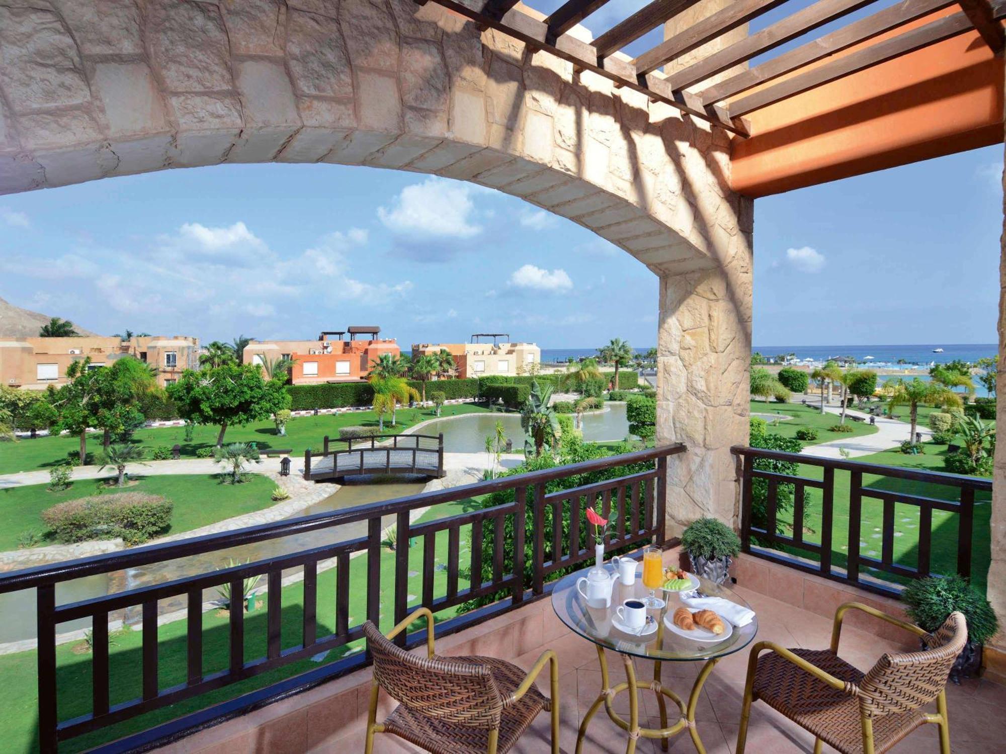 Moevenpick El Sokhna Resort 5*