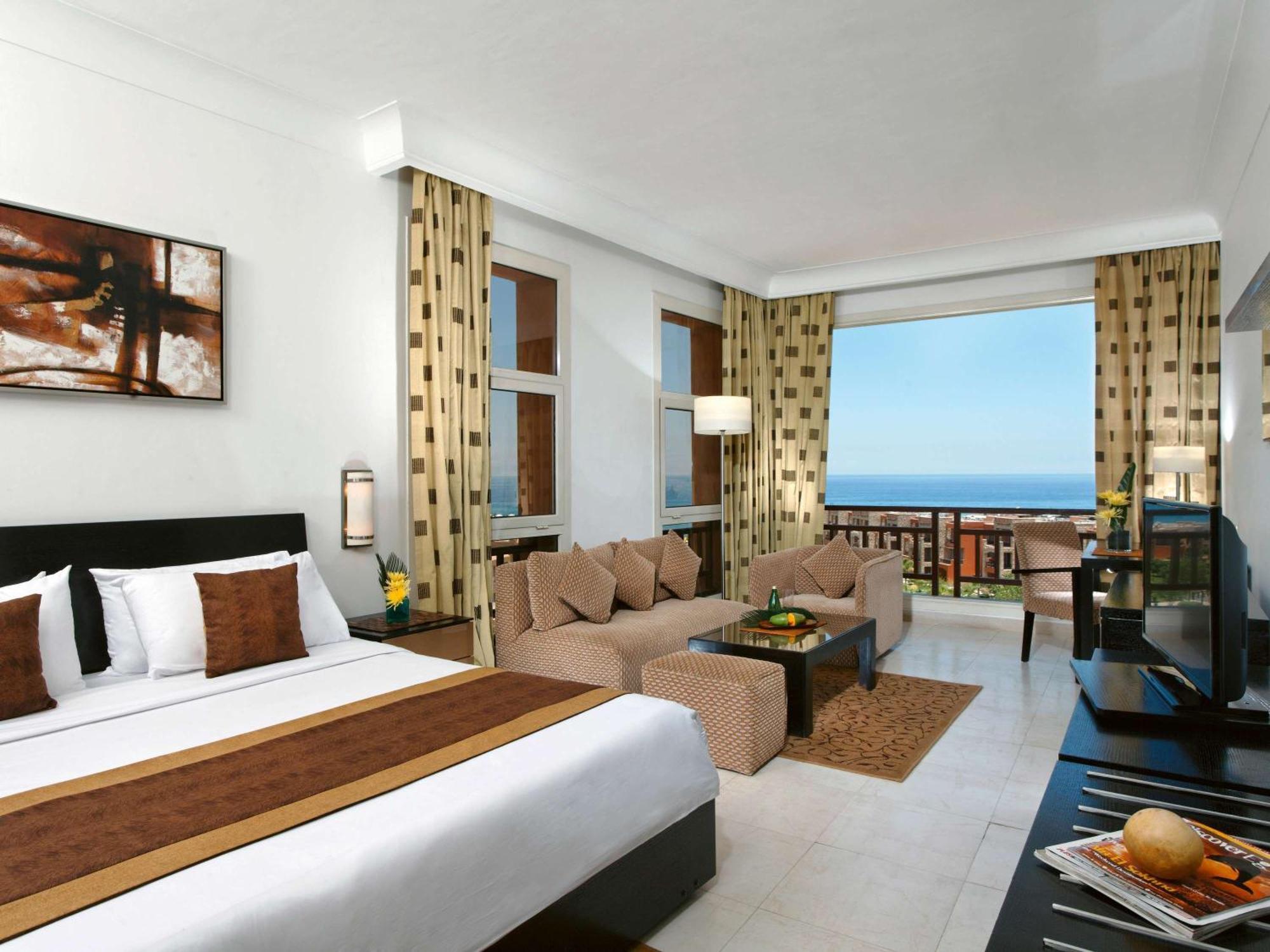 Resort Mövenpick El Sokhna 5*