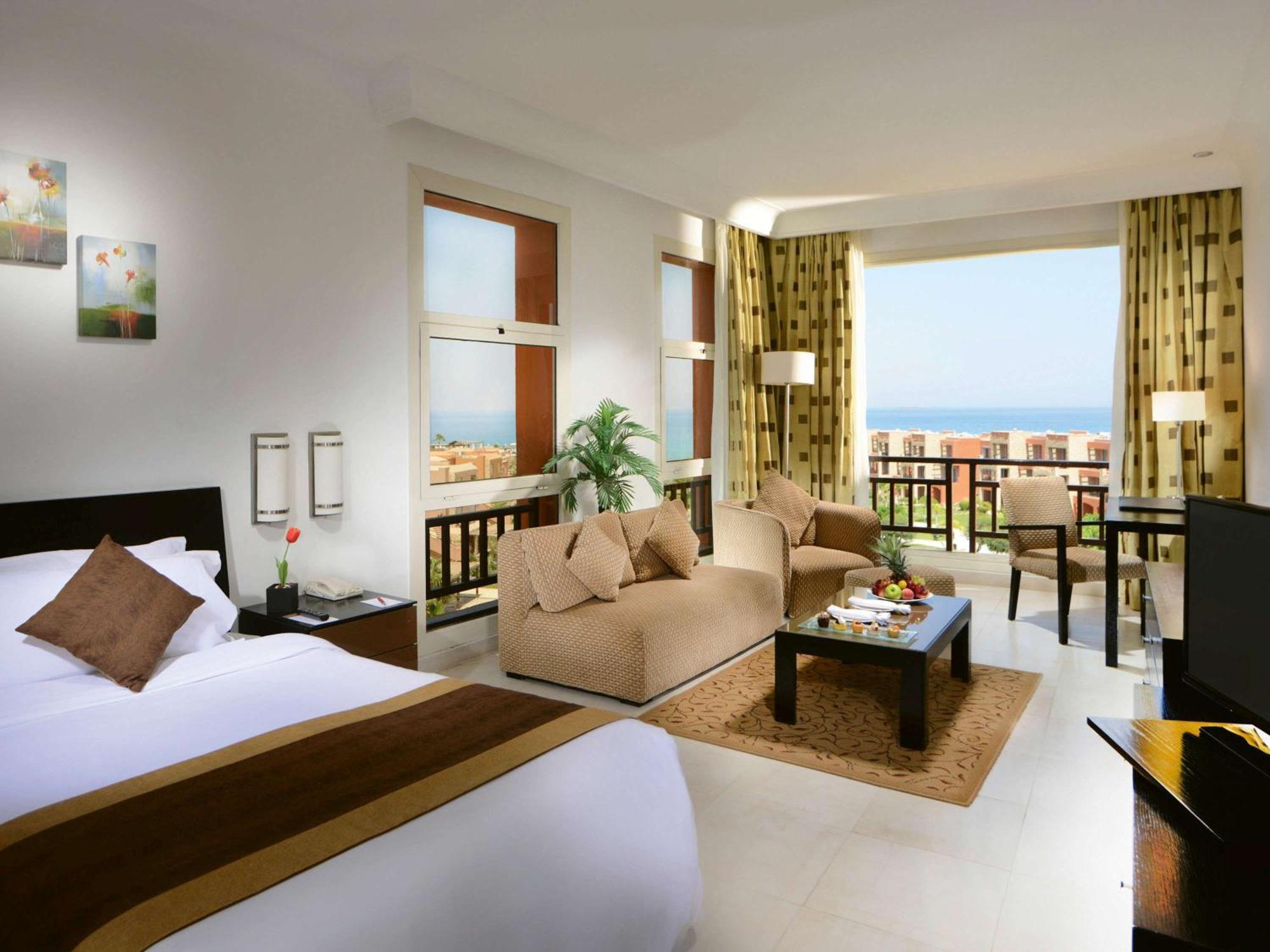 Resort Moevenpick El Sokhna 5*