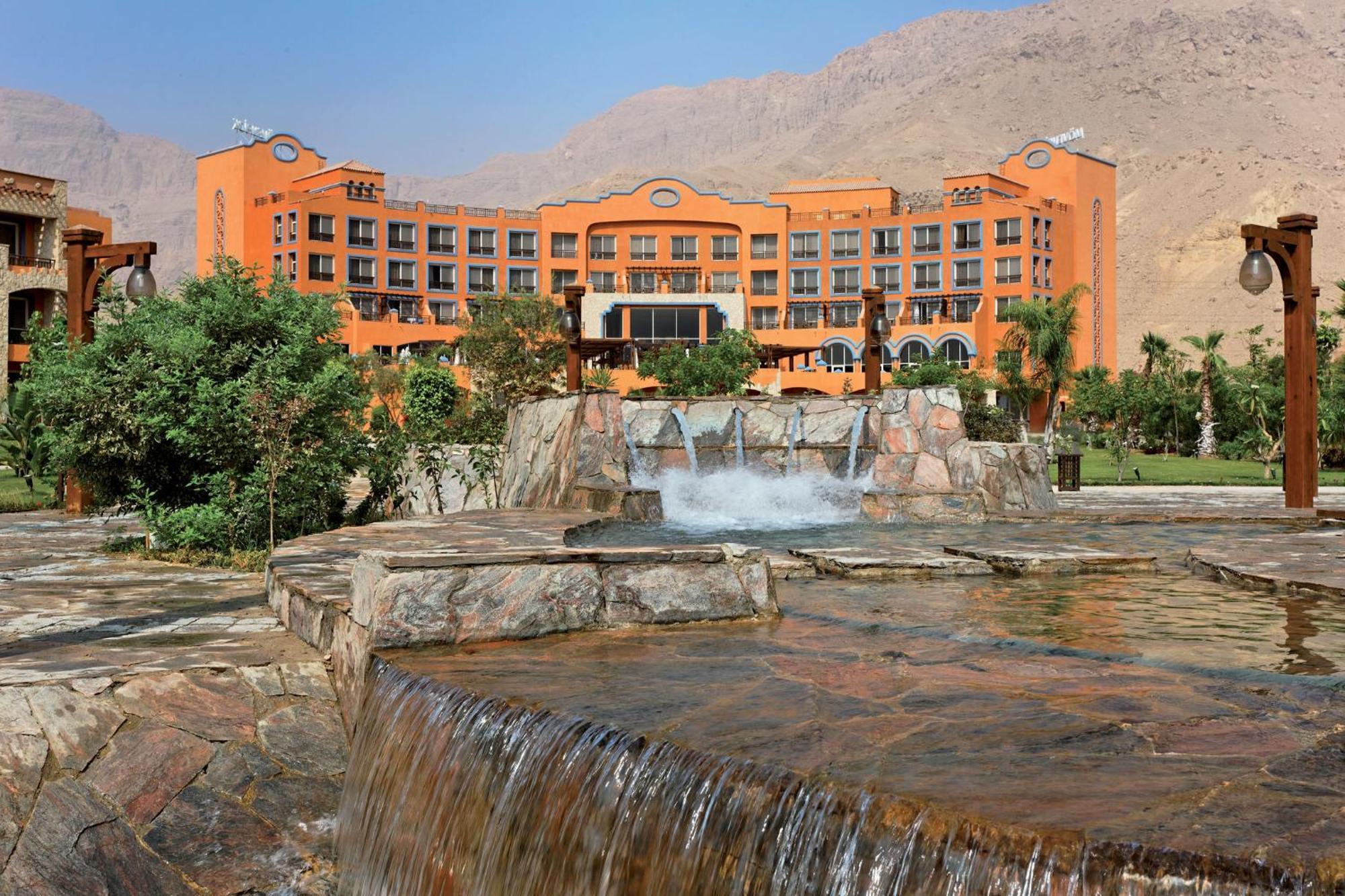 Resort Moevenpick El Sokhna 5*