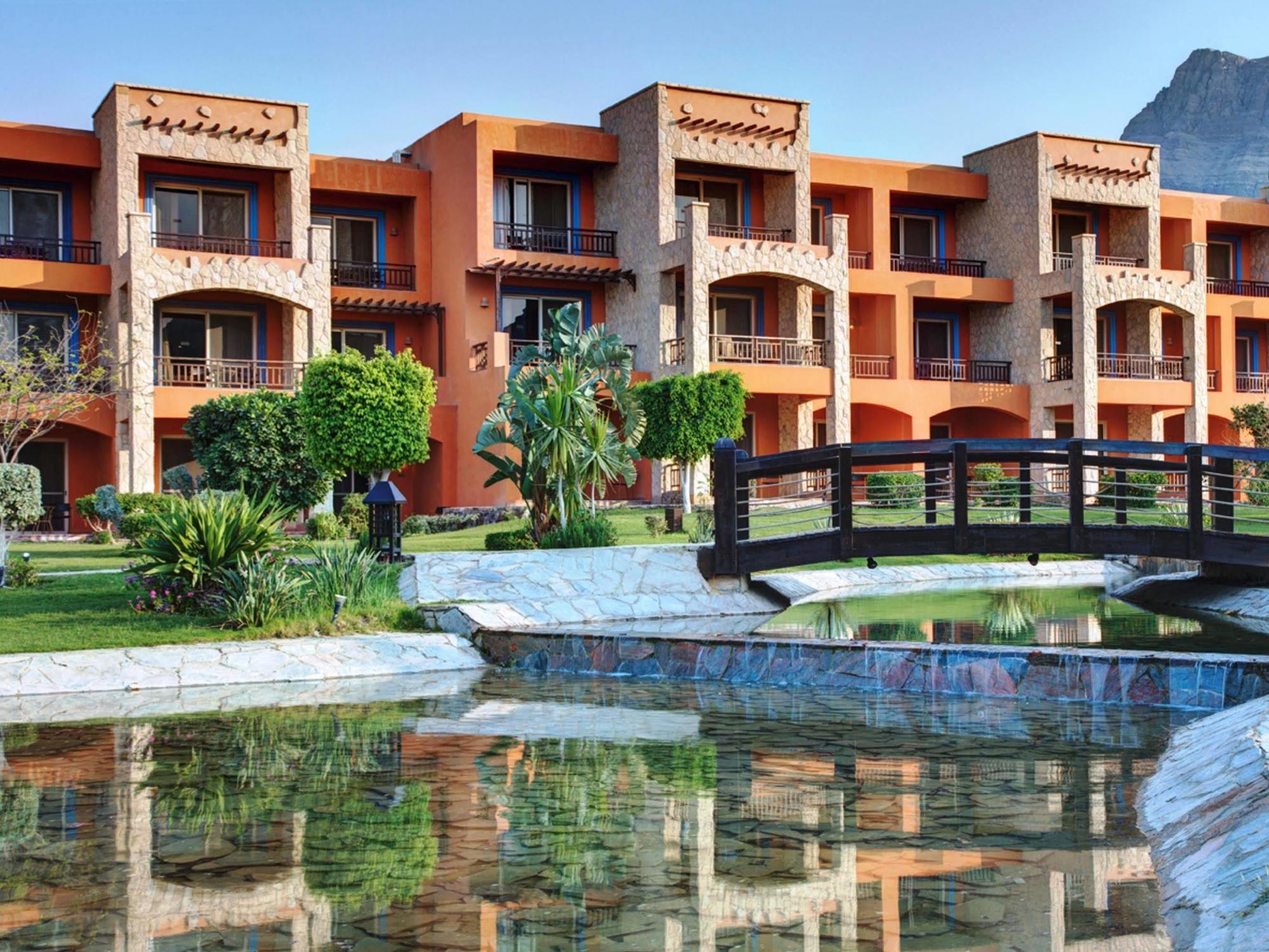Mövenpick El Sokhna Resort 5*